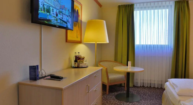 Двухместный номер Standard PLAZA INN Leonberg