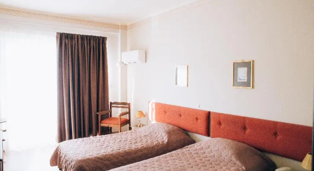 Трёхместный номер Standard с балконом и с видом на море Tzaki hotel & restaurant Patras