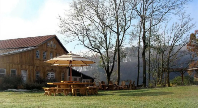 Студия Standard South River Highlands Country Retreat