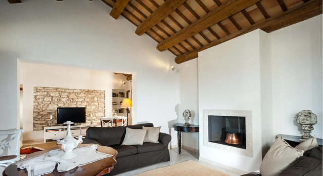 Exclusive villa with pool immersed in the Trapani countryside, at just 15 km from the seaside-VILLA EROICA