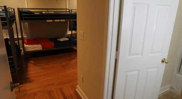 Кровать в общем номере Duo Housing