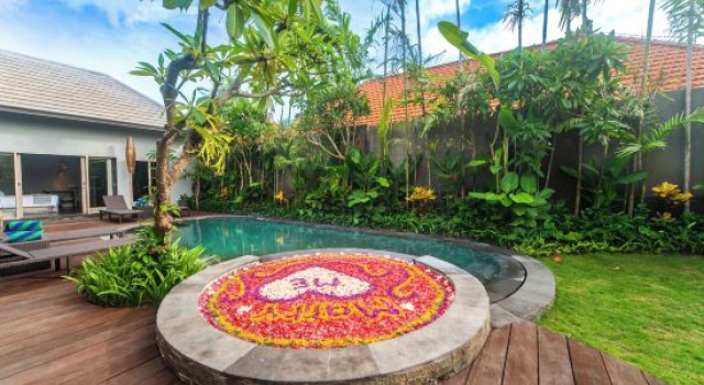 Luxury-3BedRoom-Sang Villa-Central Sanur, Забронировать Отель Денпасар Denpasar Municipality