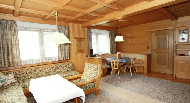 Peaceful Mansion in Inzing With Balcony, Garden,bbq, Heating, Đặt Khách sạn Inzing Inntal