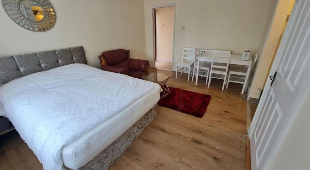 Stunning Studio in Reading Town Centre, Varaa Huoneisto Asunnot kohteessa Merseyside, Huoneisto