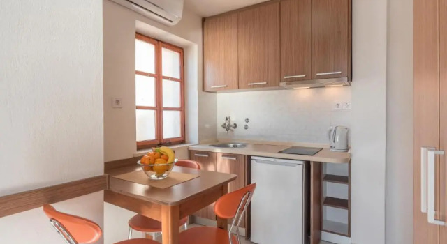 Студия R club Apartments Old Town Budva