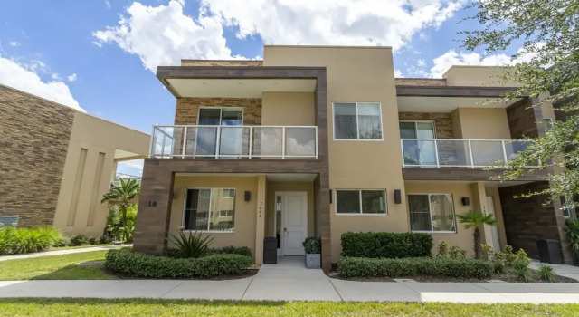 7646 Magic Village Yard 4Bd 8G 119445