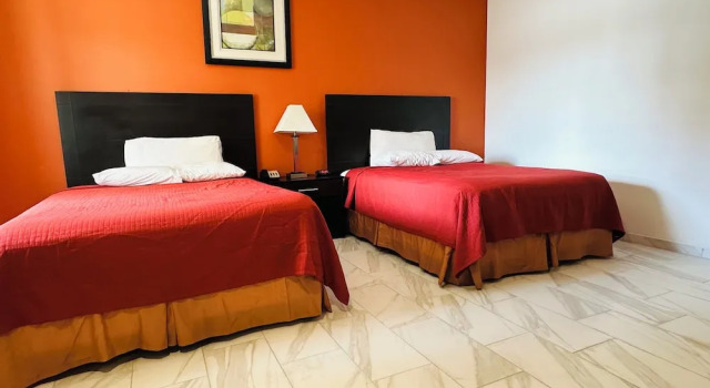 Номер Standard Lux Inn and Suites