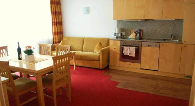 Апартаменты с 2 комнатами с балконом Falkner Appartement Resort