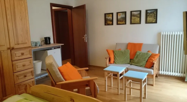 Семейный номер Standard с 2 комнатами с балконом Hotel Garni Forsthaus Ruhpolding incl Chiemgau Karte