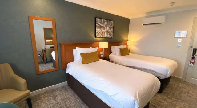 Двухместный номер Executive Crowne Plaza East Midlands Airport by IHG