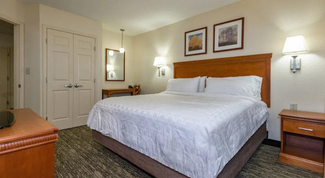 Люкс c 1 комнатой Candlewood Suites Mobile-Downtown by IHG