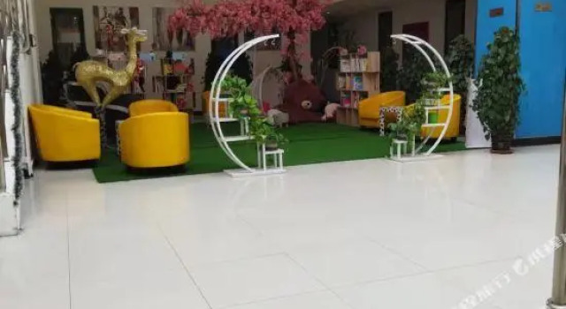 Elan Hotel (Dalian Railway Station Baiweinian), Book Hotel Dalian 