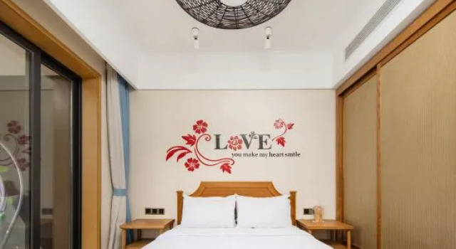 Люкс Luxury Maduo Oye Surfing Seaview Resort Homestay (Sunac Riyuewan Branch)