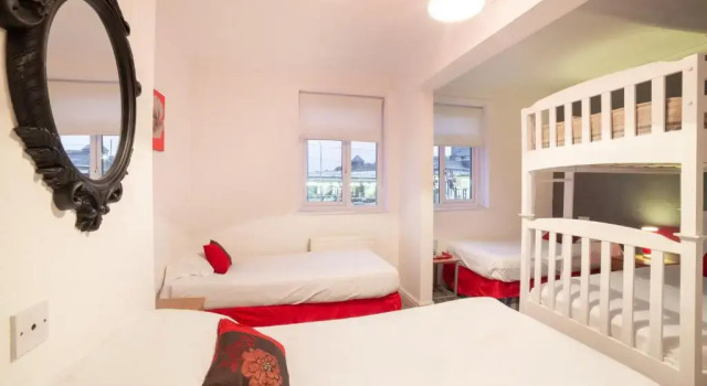 Семейный номер Standard The Traxx Hotel