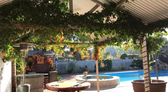 Swan Valley Rest Cottage, จอง บ้านพักตากอากาศ Perth CBD เพิร์ท
