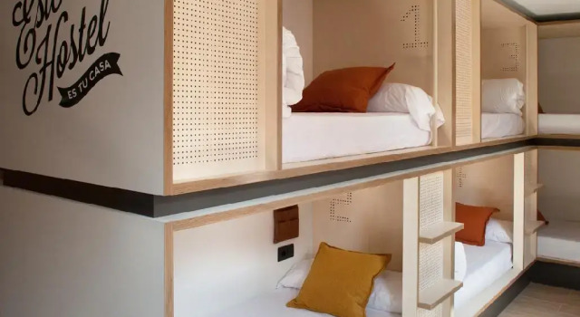 Кровать в общем номере Toc Hostel Sevilla