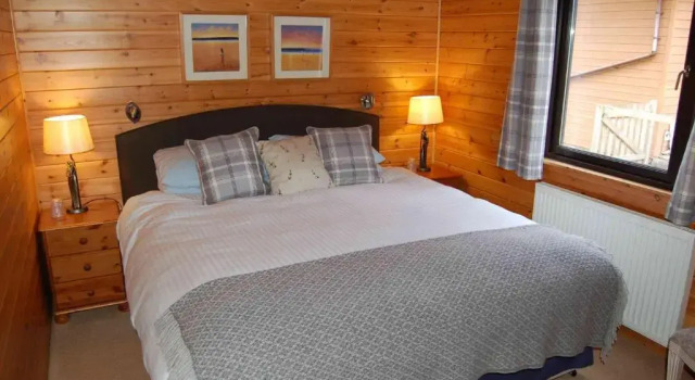 Шале Superior Luxury Woodland Oak Lodge