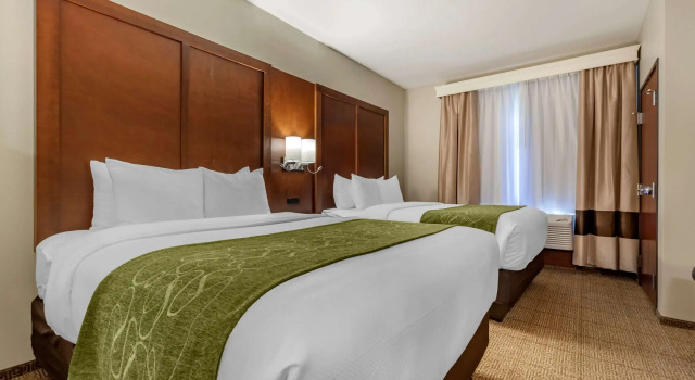 Четырёхместный люкс Comfort Suites Grand Island South