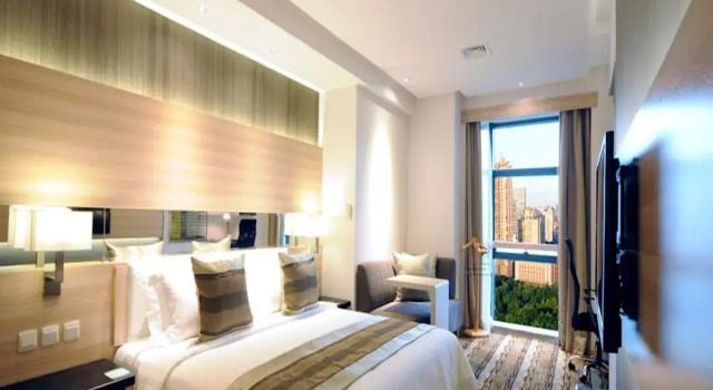 Номер Standard с видом на сад Gubei Garden Hotel Shanghai Hongqiao