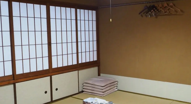 Asahiya Ryokan (Shodoshima), Prenota Hotel Tonosho Kagawa