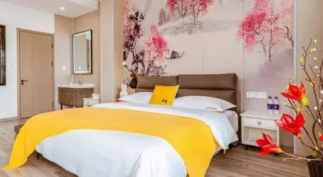 Люкс Deluxe Dalian Manhai Tingtao Hotel