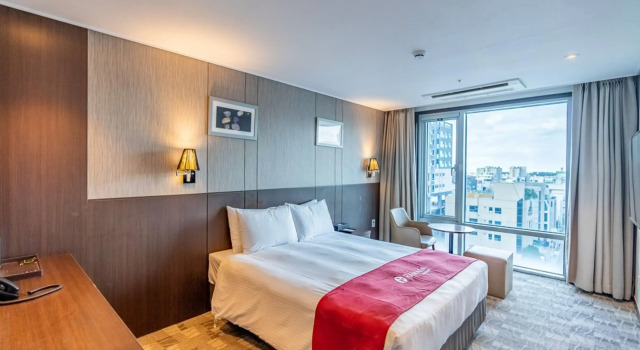Ramada by Wyndham Jeju City Hall, Забронировать Отель Jeju City Чеджу
