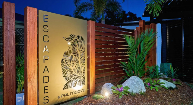 Escapades @ Palm Cove