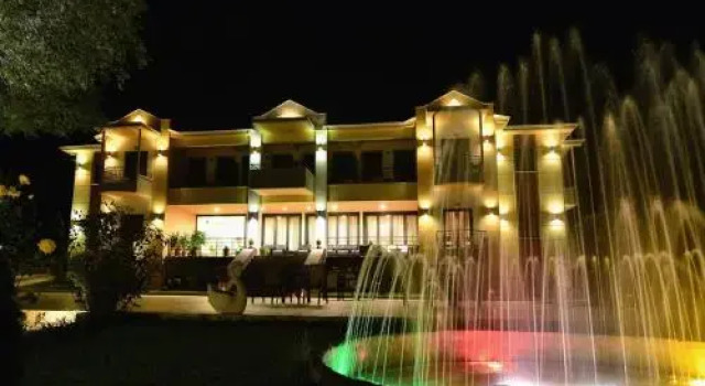 Filoxenia Hotel, Rezerwuj Hotel Janina Epir