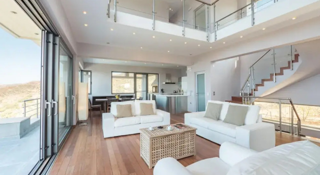 Villa Isidora - Stunning Stylish 3-bedroom Villa