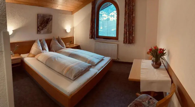 Aparts Handle und Haus Bergblick, Đặt Căn hộ Pfunds Tirol