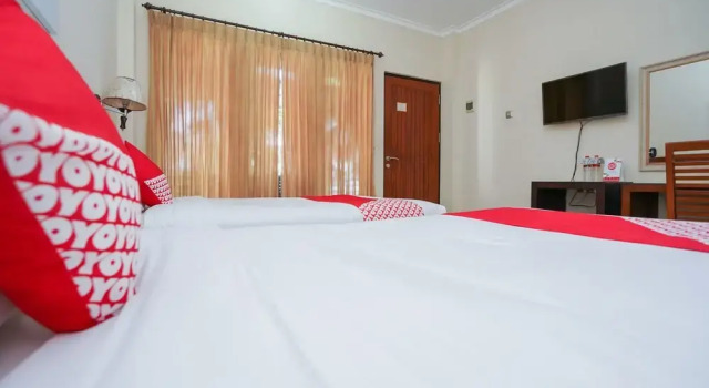 Hotel Ratna by OYO Rooms