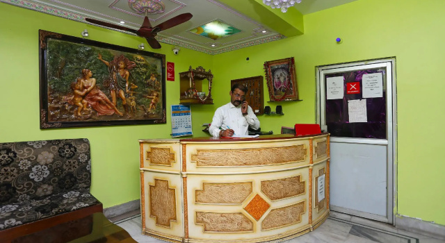 OYO 13568 Debalay Guest House, Prenota Affittacamere Hotel a Kamarhati con colazione, Colazione
