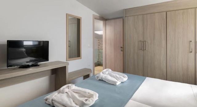 Вилла Luxury с 4 комнатами с видом на море Sperveri Enalio Villas - Heated Pool