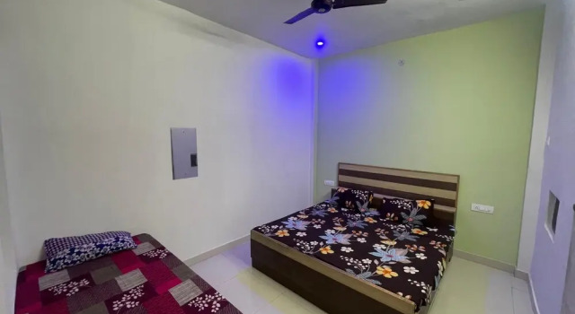 Arya Sadan Homestay, Забронировать Отель «постель и завтрак» Матхура 