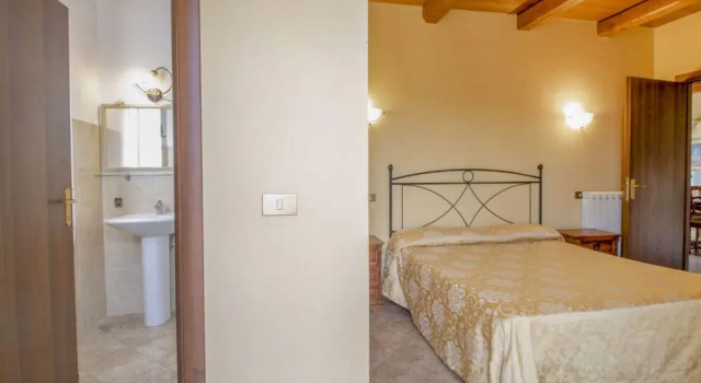 Villa La Quercia by Interhome, Buchen Sie Hotel Corchiano Tuszien
