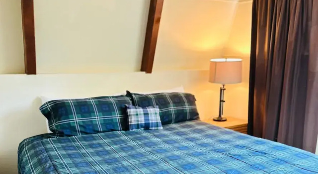 Коттедж Tahoe Chalet 4 Bedroom Cabin by RedAwning