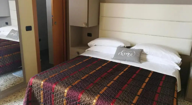 Двухместный номер Standard с балконом Hotel Alaska