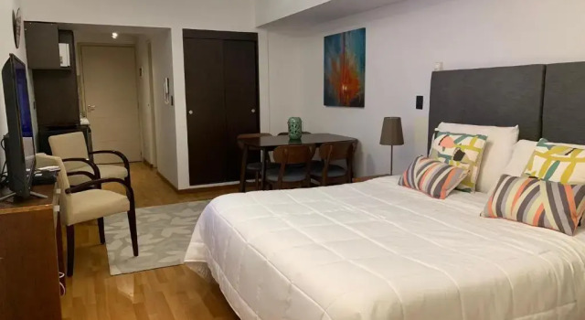 Студия URBANA SUITES & STUDIOS 440