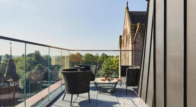 Двухместный номер Premium Deluxe с балконом Hotel Indigo - Chester by IHG