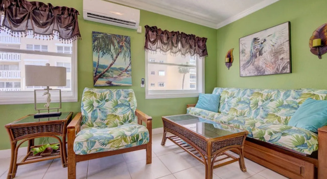 Pompano Beachfront Vacation Rentals, Rezerwuj Apartament Hotele w Broward County z parkingiem, Parking
