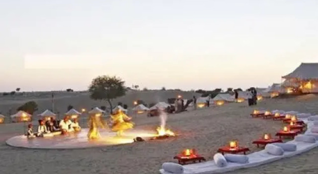 Trishul Desert Resort, Boek Resort Hotels in Rajasthan met parkeren, Parkeren