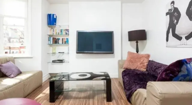 Gorgeous Apartment in Trendy Neighbourhood (Hm3)