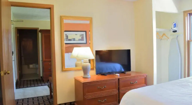 Двухместный номер Deluxe Great Lakes Inn & Suites
