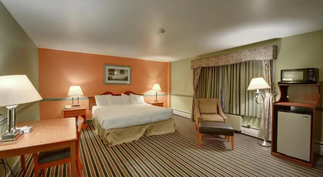 Номер Deluxe Colonial Motel