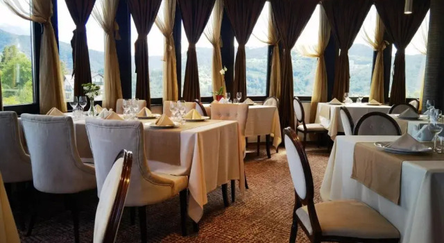 Hotel Belvedere, Забронировать Отель Бизнес-отели Брашова, рядом с Black Church, 4* 5*