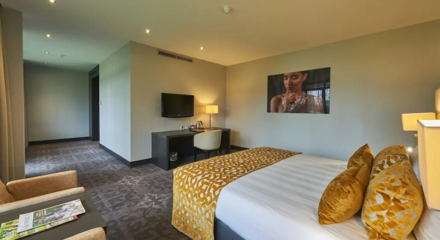 Двухместный номер Luxury с балконом Van Der Valk Hotel Almere