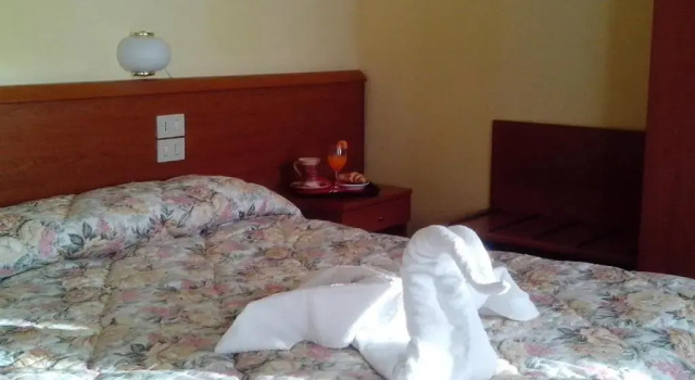 Четырёхместный номер Economy с красивым видом из окна Hotel Monte Fior