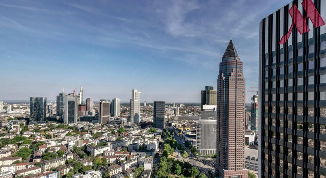 Семейный номер Standard Frankfurt Marriott Hotel