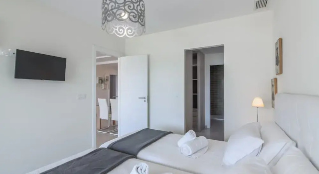 Flat Near Haraganes Beach, Забронировать Апартаменты/квартира Отели Айямонте с парковкой, Парковка