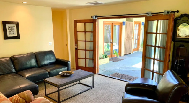 Atrium Palm Springs - Resort, Забронировать Курортный отель Палм-Спрингс Coachella Valley, рядом с Camelot Park Family Center